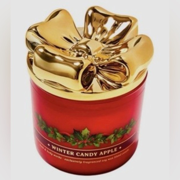 🆕🎄 BATH & BODY WORKS “WINTER CANDY APPLE“ BOW LID THREE WICK CANDLE. BRAND NEW. - Picture 2 of 7